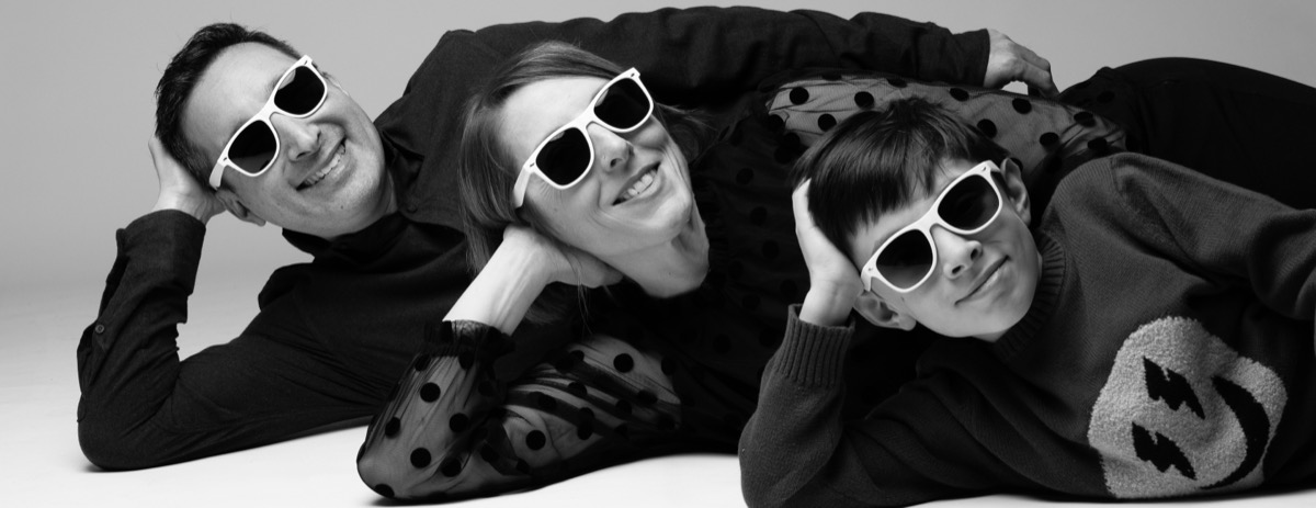 Roz Duffy and family, all wearing sunglasses
